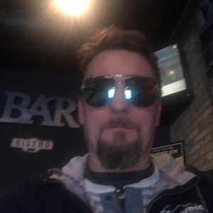 Meet your Posher, Dariusz